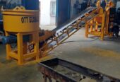 Machine de fabrication de brique semi-automatique OTT 3.1 SA